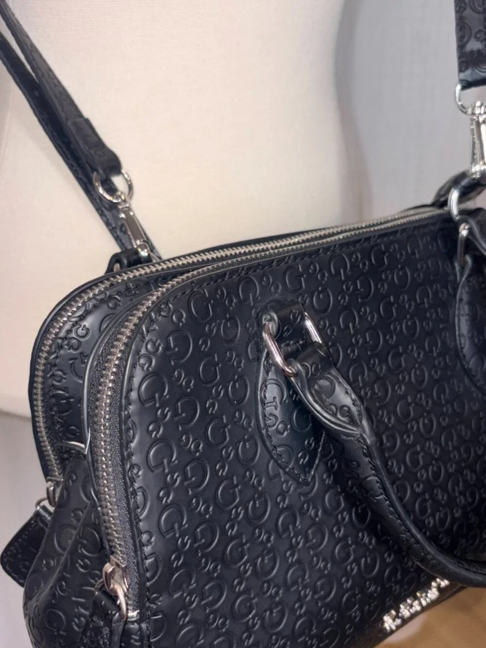 Guess Los Angeles Black Logo-Embossed Satchel
